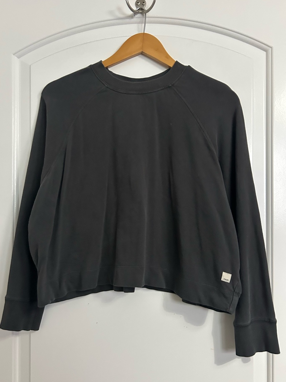 Vuori Sunnyside Charcoal Crewneck Sweater Size S Oversized Chic Lounge Cozy